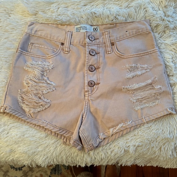 A&F High Rise Short - Picture 2 of 4